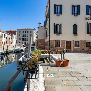 https://tiziano-venice.hotelslidodijesolo.com